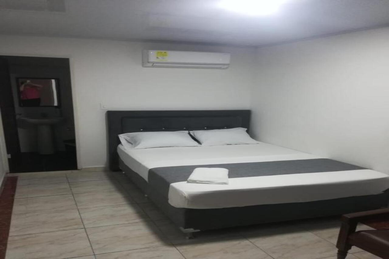 Hotel Neiva Urdaneta Exterior photo